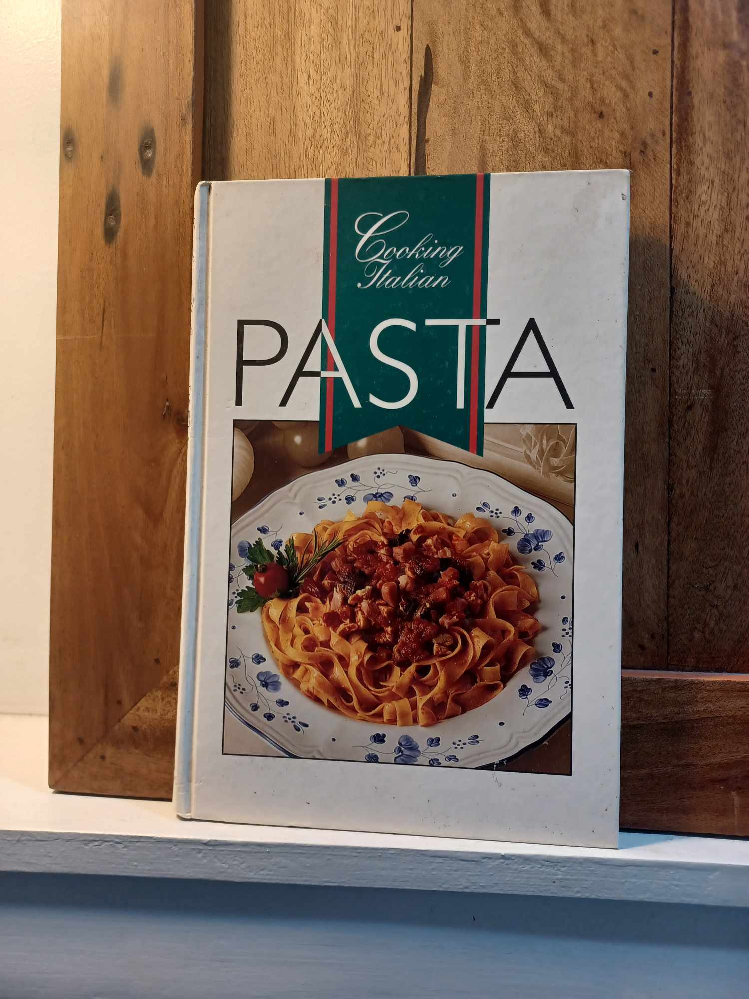 Cooking ITALIAN PASTA Original Laminated Hardbound Book (Preloved Book)